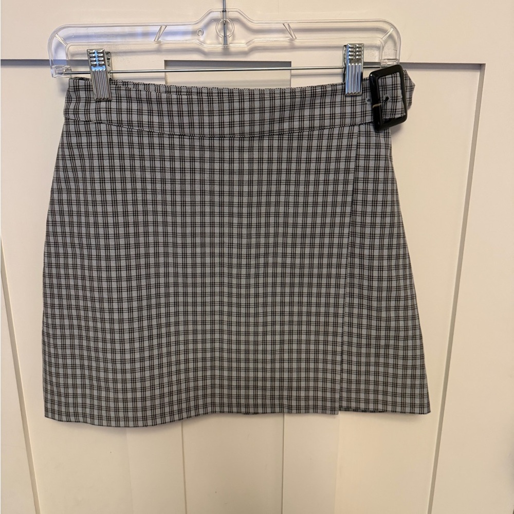 Aritzia Sundays Best Plaid Wrap Mini Skirt Size 2 Academia Preppy 90’s